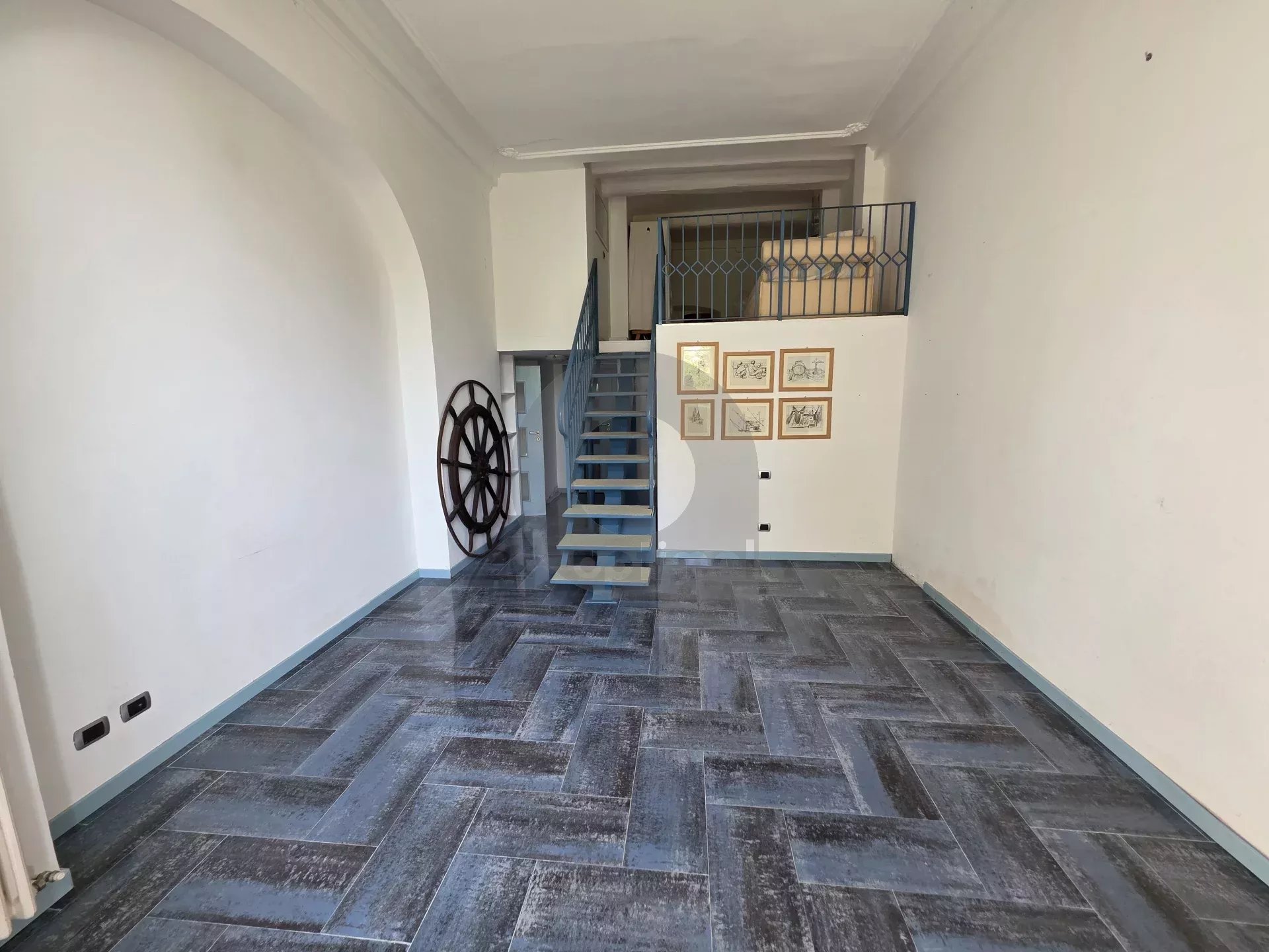 APPARTEMENT BOURGEOIS ORIGINAL MENTON GARAVAN GARAGE