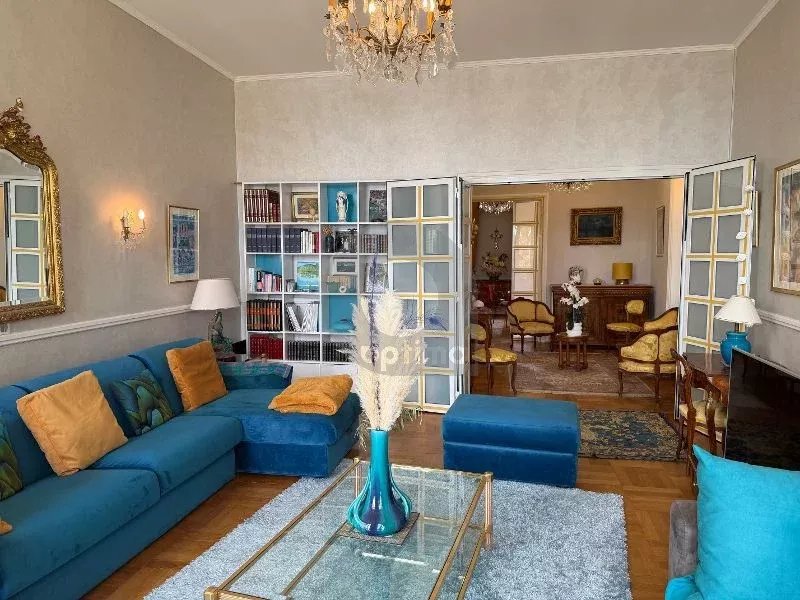 Appartement d’exception – Centre de Menton / Front de Mer