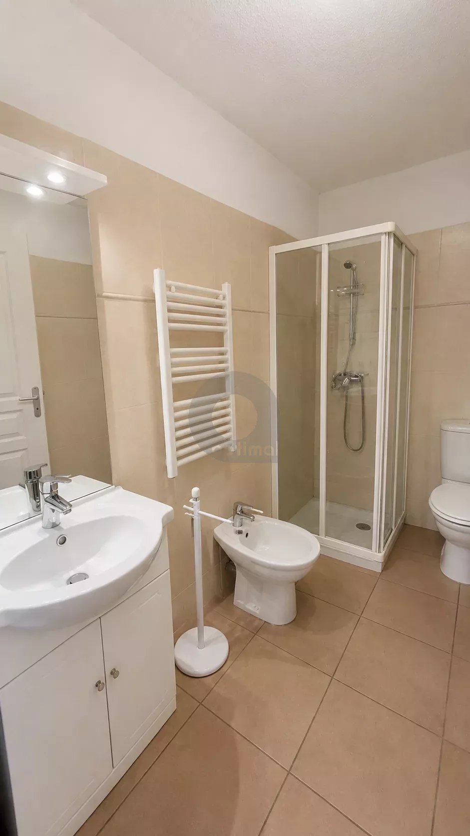 Menton centre ville –  Appartement 2 Pièces – terrasse et parking