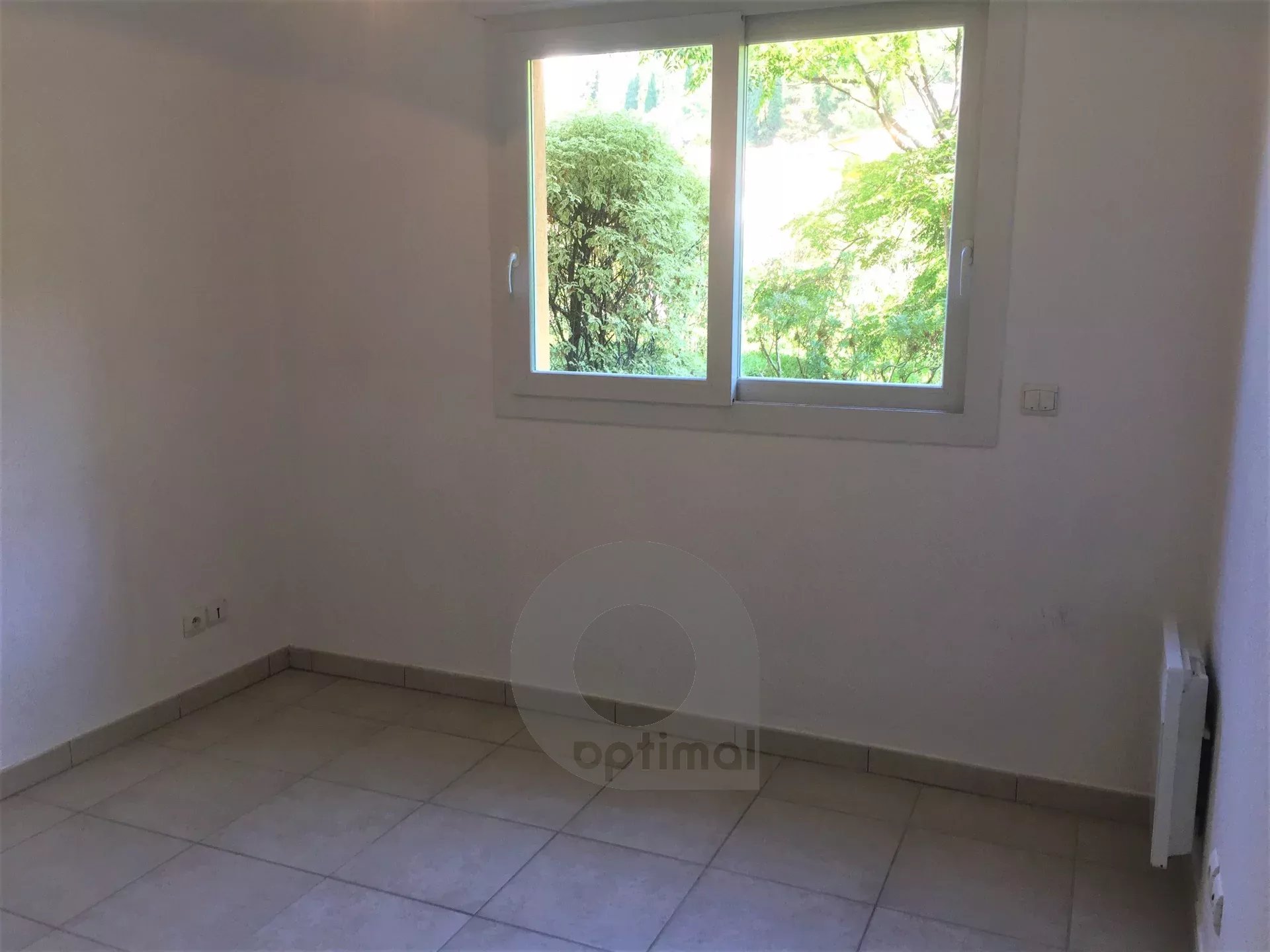 RCM Secteur Antoine Peglion – 2 pièces avec terrasse – Garage