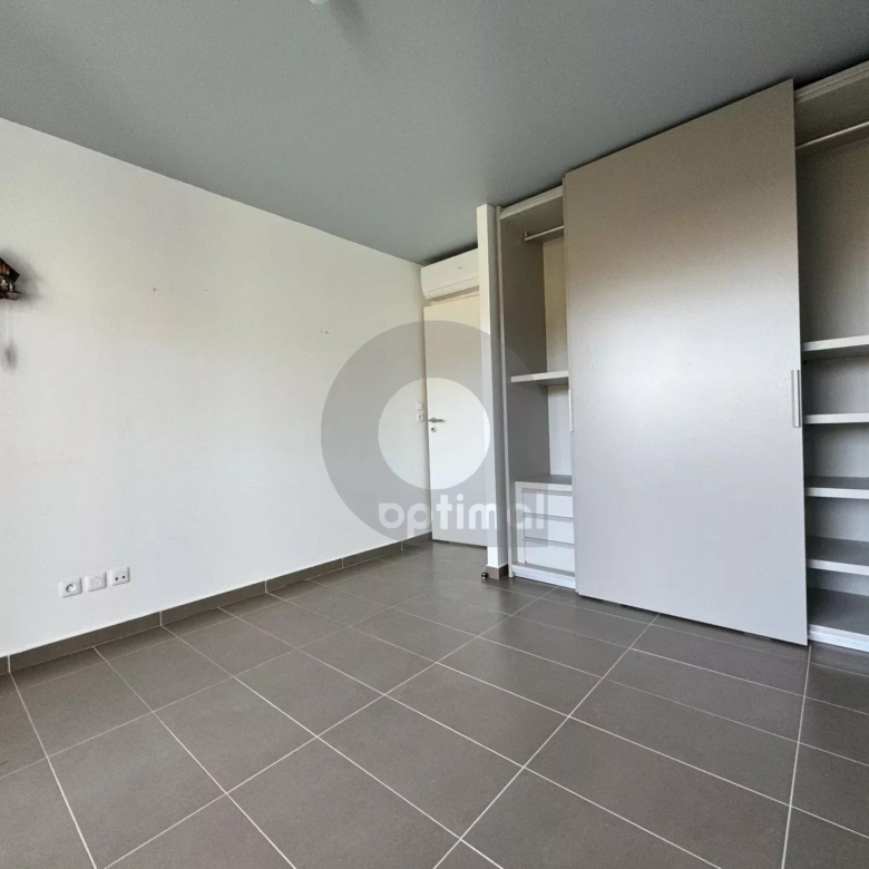 2 PIÈCES ROQUEBRUNE VUE MER JARDIN TERRASSE GARAGES