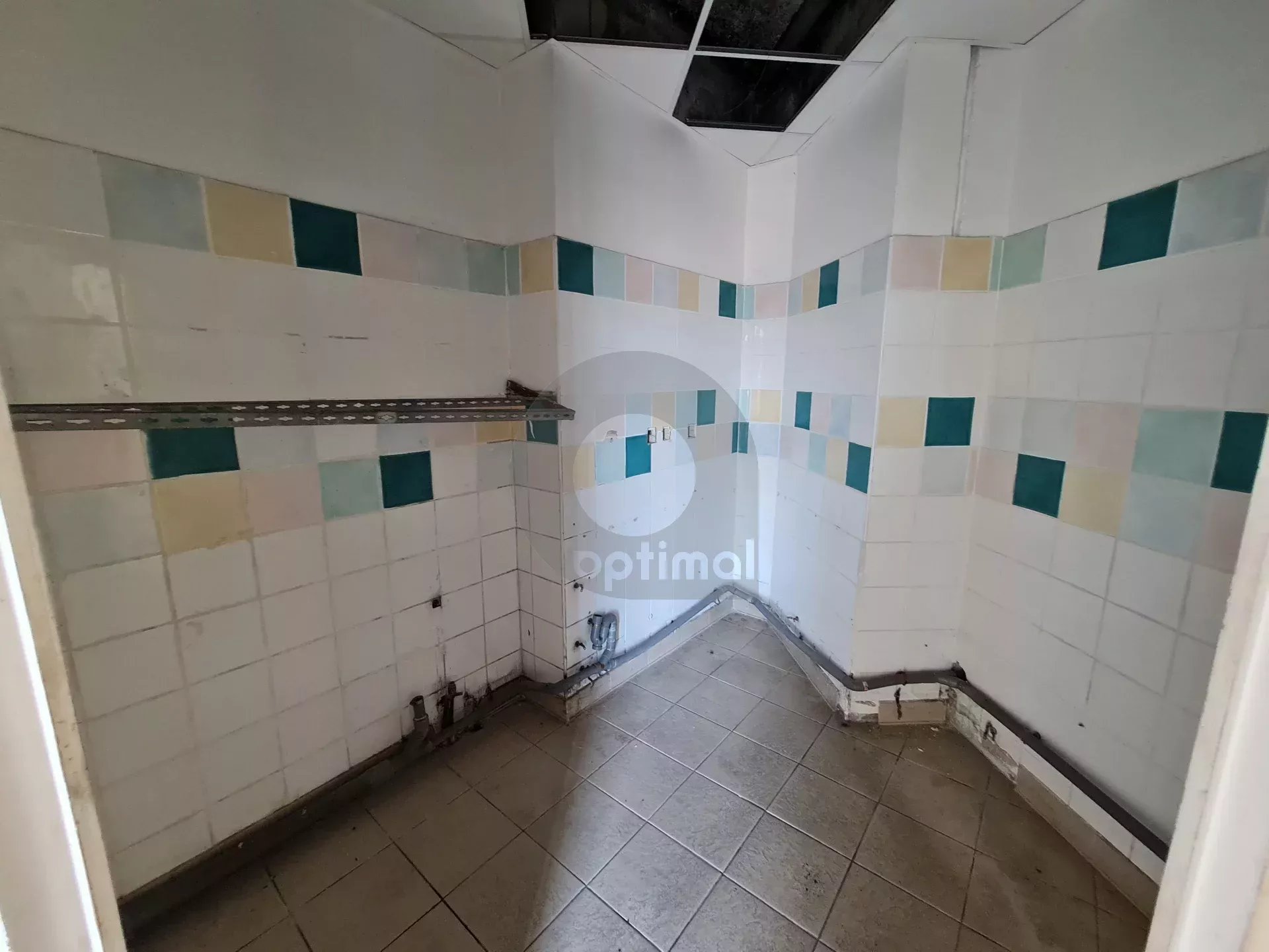 A LOUER : Local commercial 75 m² – Bord de mer de Menton