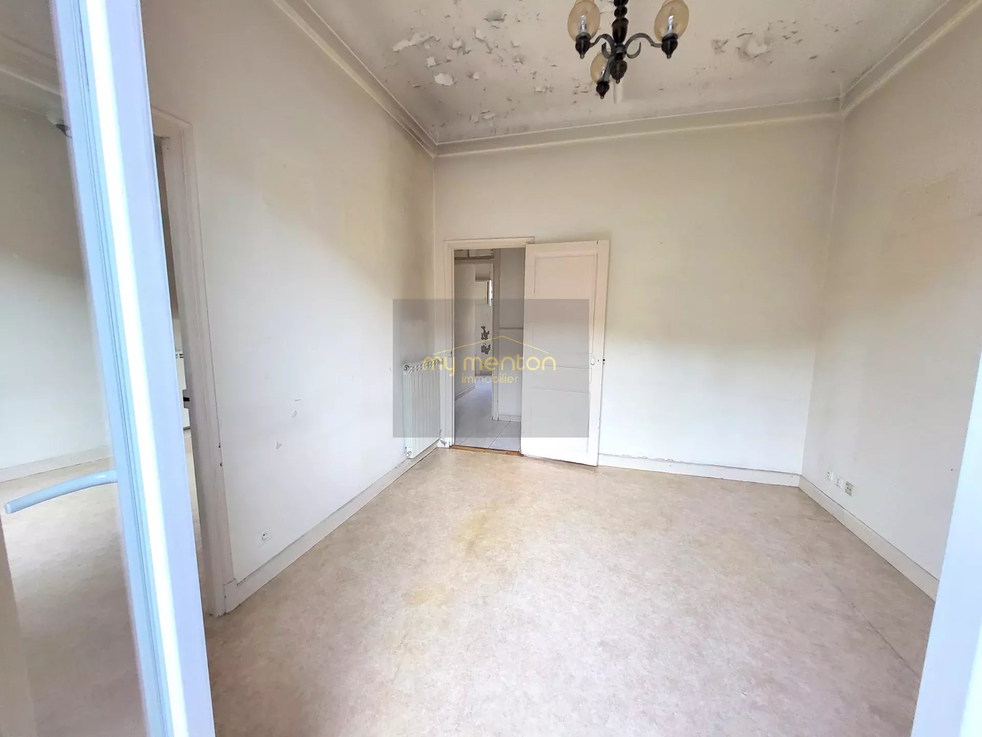 À vendre :  appartement 4 pièces à Menton idéal Famille ou Profession libérale