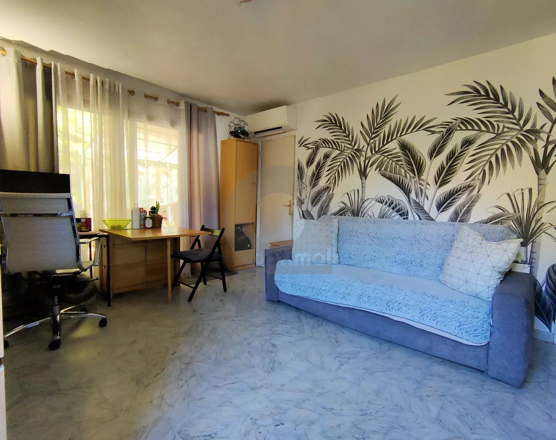 Menton T1 avec jardin au calme proche centre de Carnoles