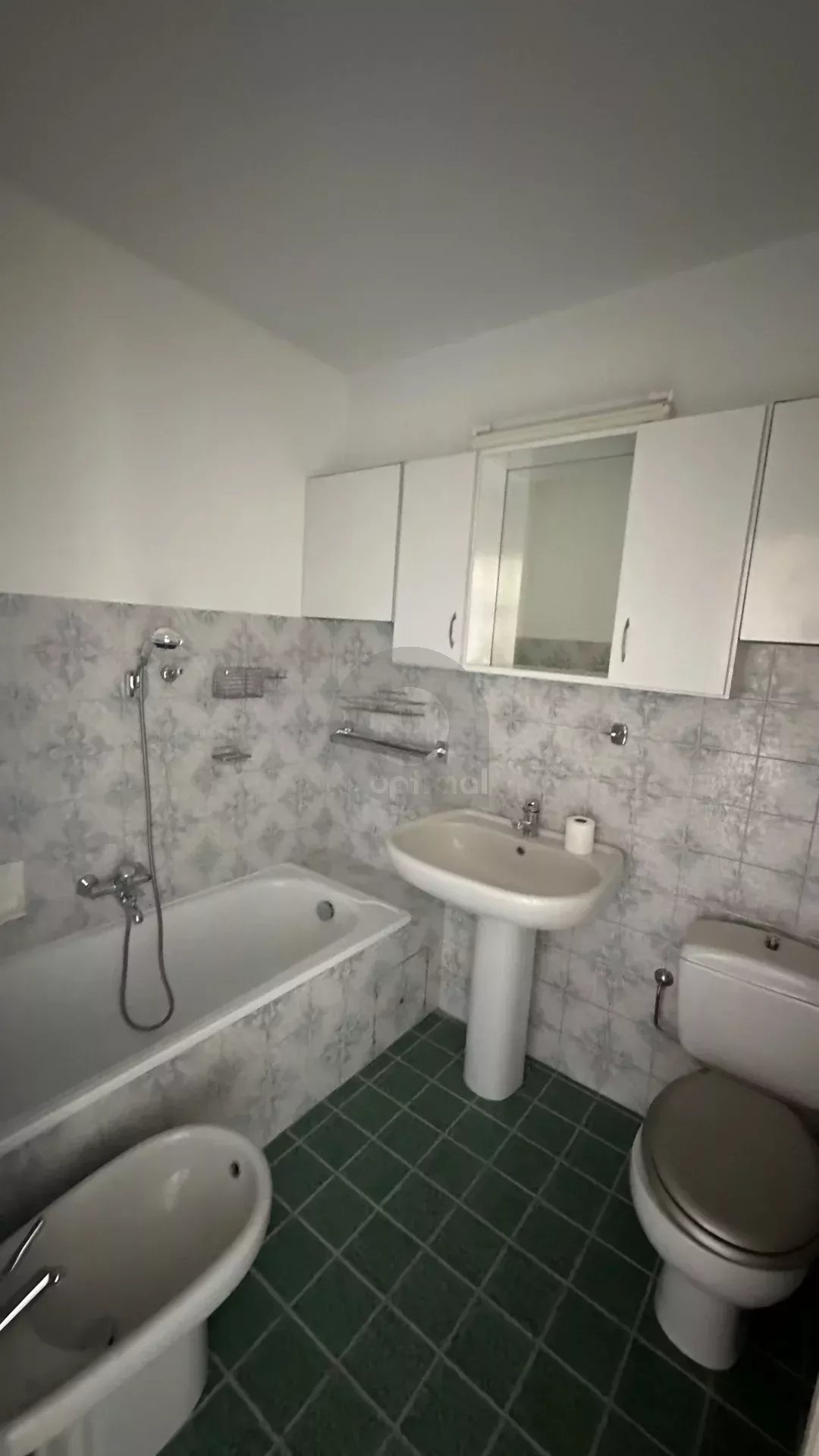 MENTON – TERRES CHAUDES: APPARTEMENT 2P AVEC VUE MER PANORAMIQUE –  GARAGE et CAVE