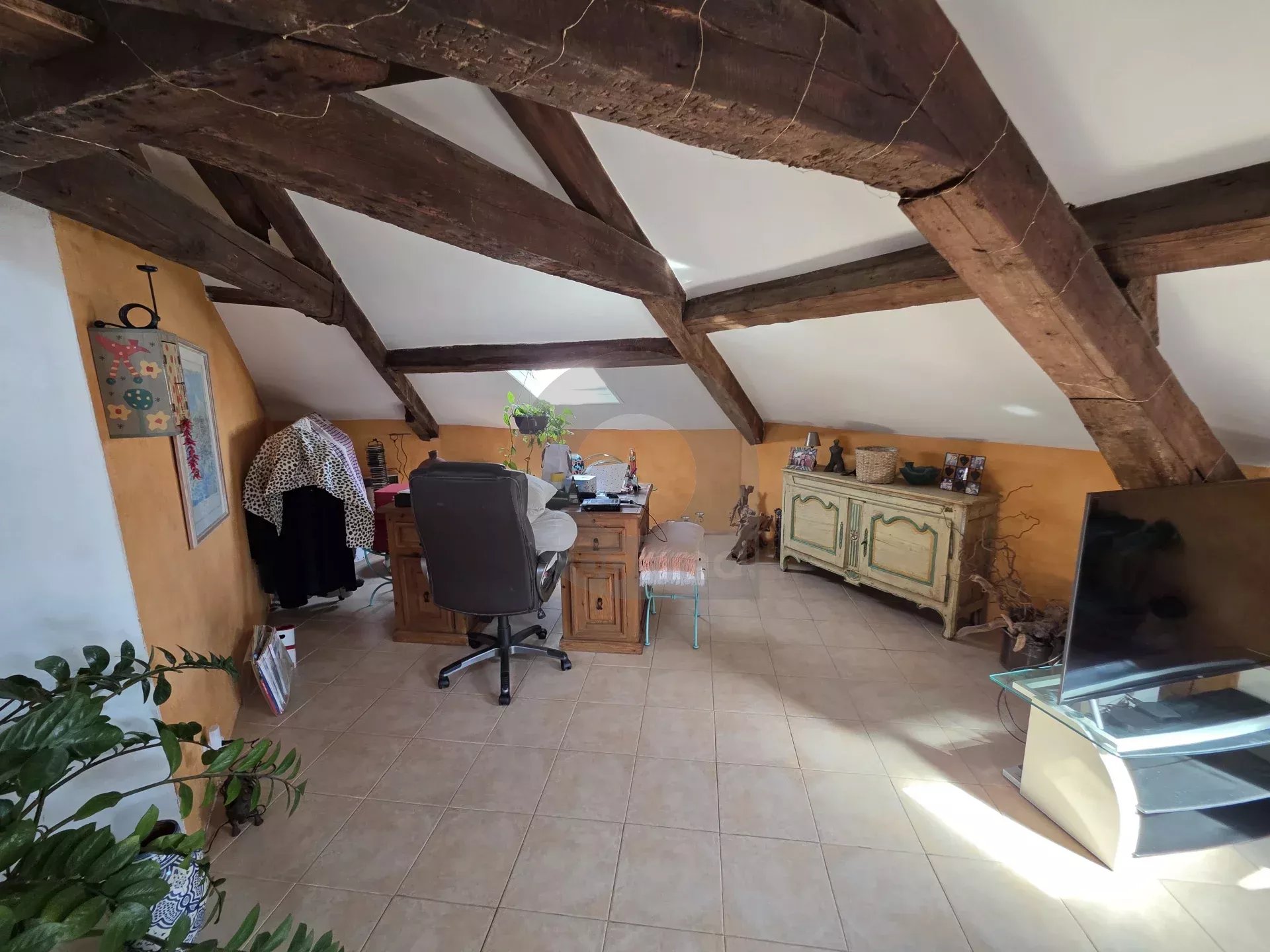 APPARTEMENT TROIS PIECES MENTON MAIRIE DERNIER ETAGE