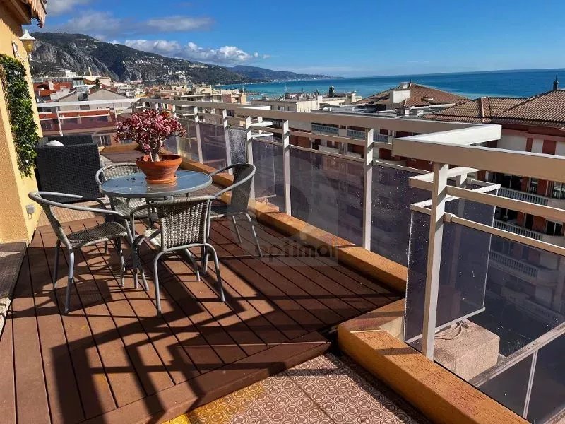 RARE – DERNIER ETAGE