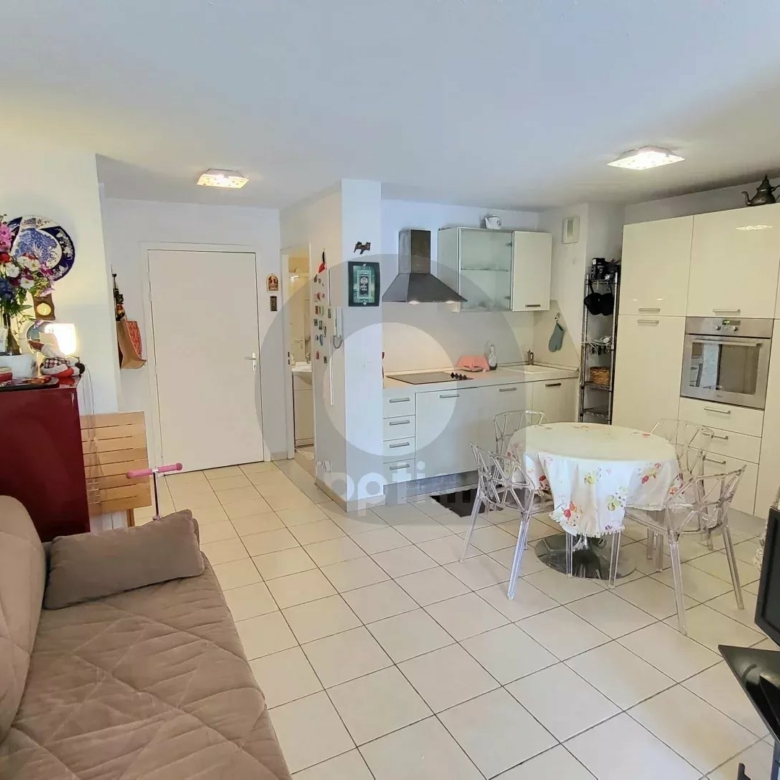 Menton centre ville –  Appartement 2 Pièces – terrasse et parking