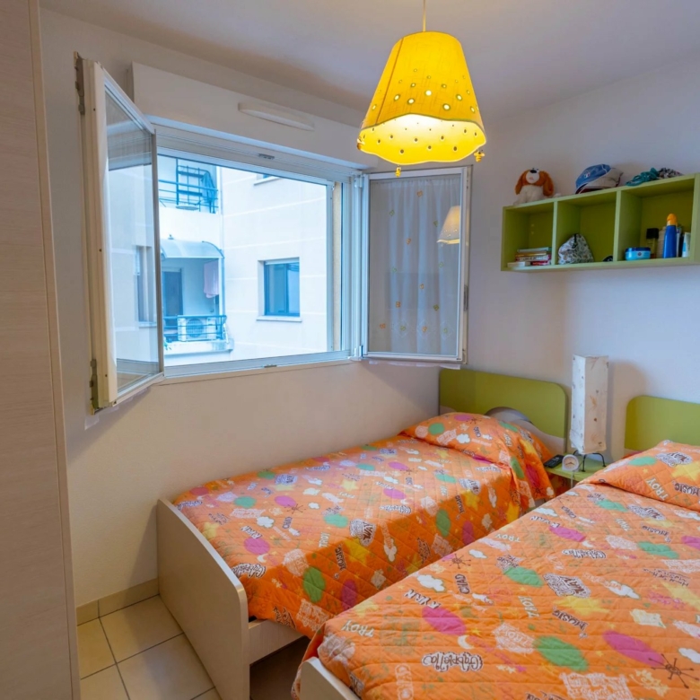 Charmant duplex 3 pièces avec terrasse et parking – Menton centre