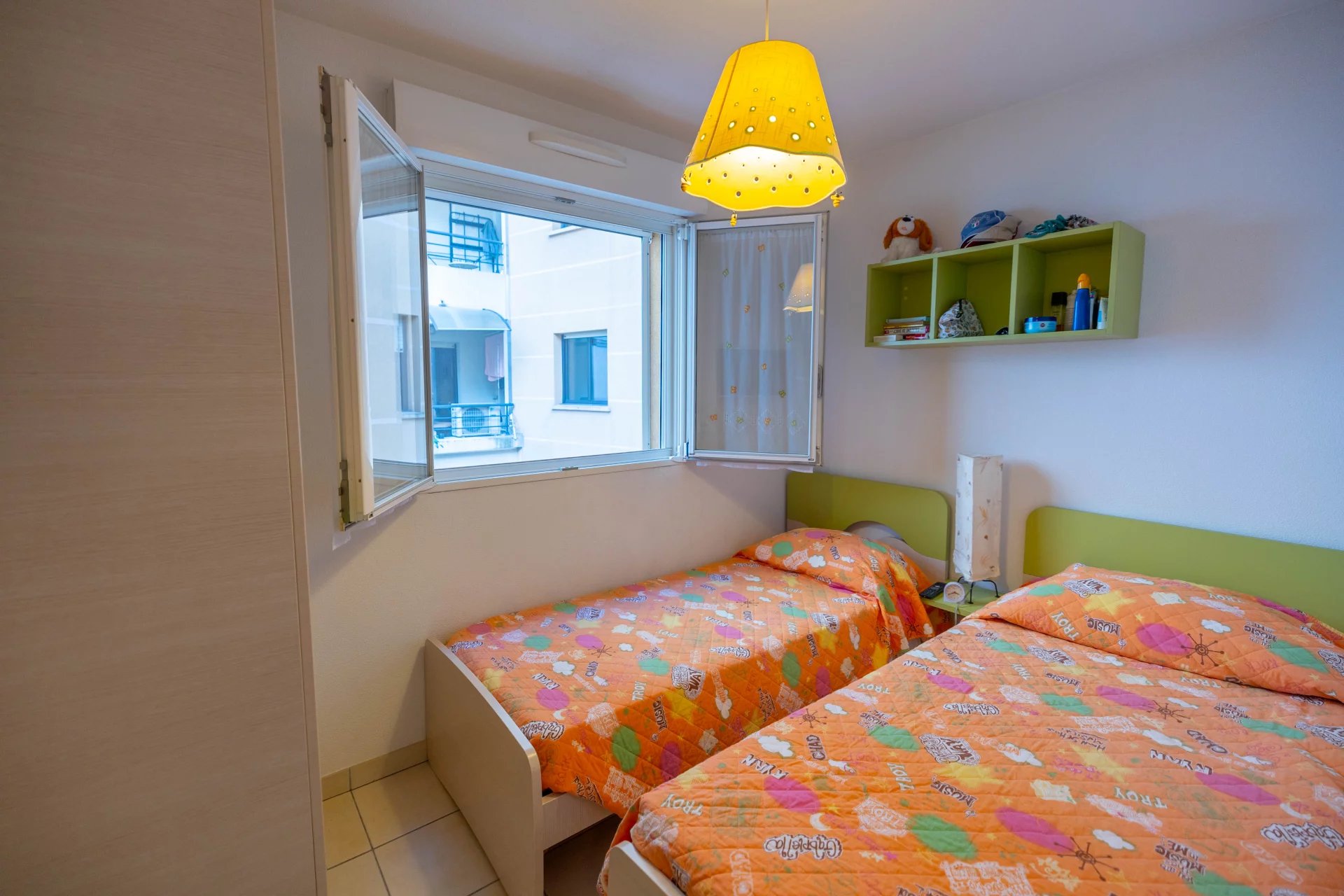 Charmant duplex 3 pièces avec terrasse et parking – Menton centre