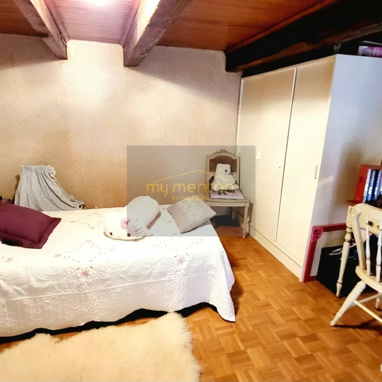 MENTON CENTRE ;  Appartement Bourgeois Front de mer