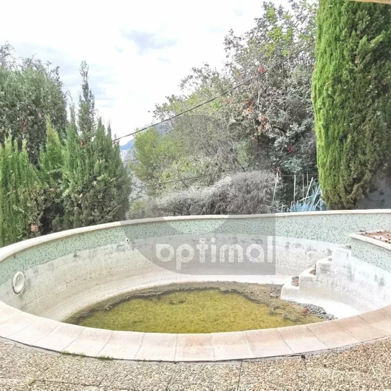Roquebrune Cap-Martin : Villa 160 m² habitable avec vue panoramique mer et Monaco: