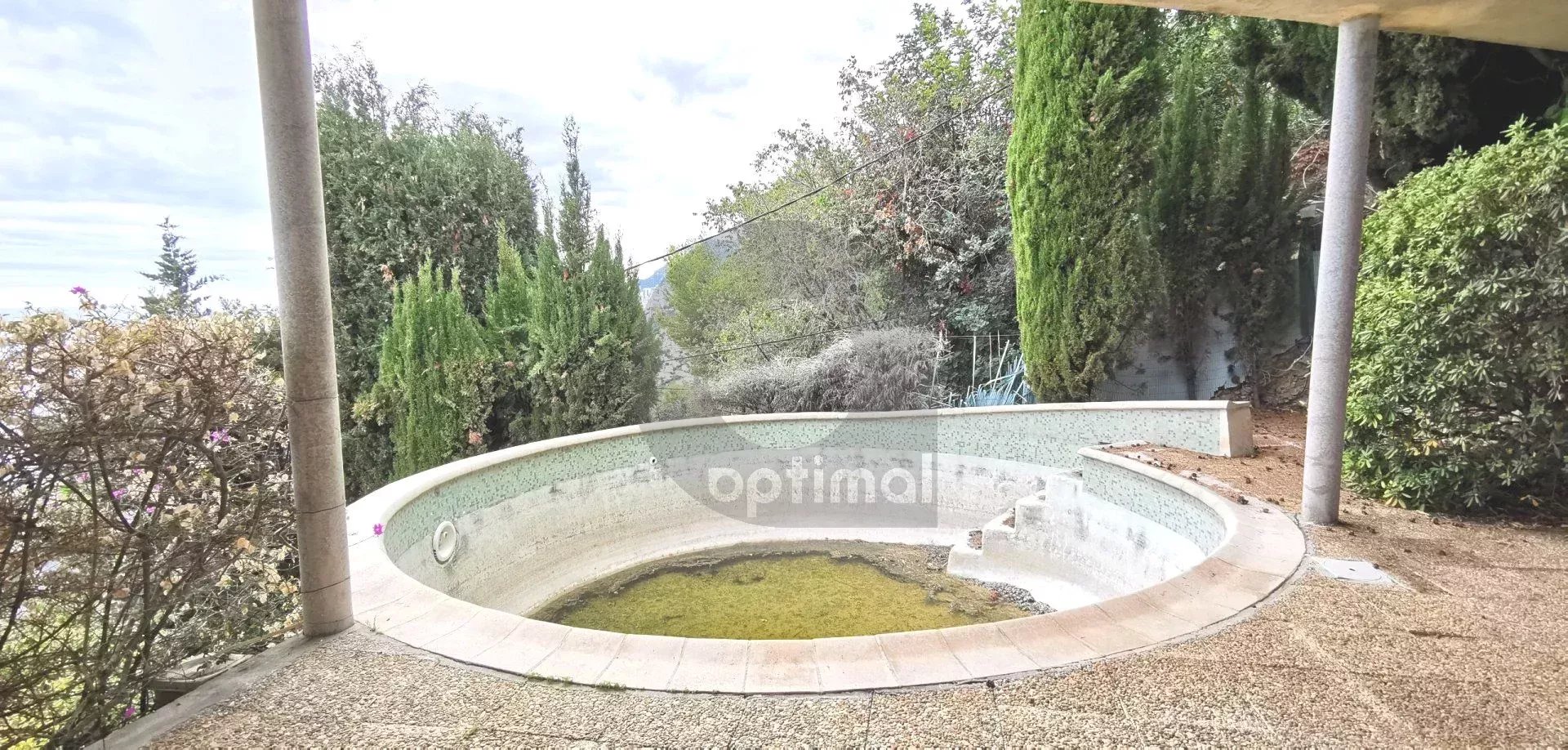 Roquebrune Cap-Martin : Villa 160 m² habitable avec vue panoramique mer et Monaco:
