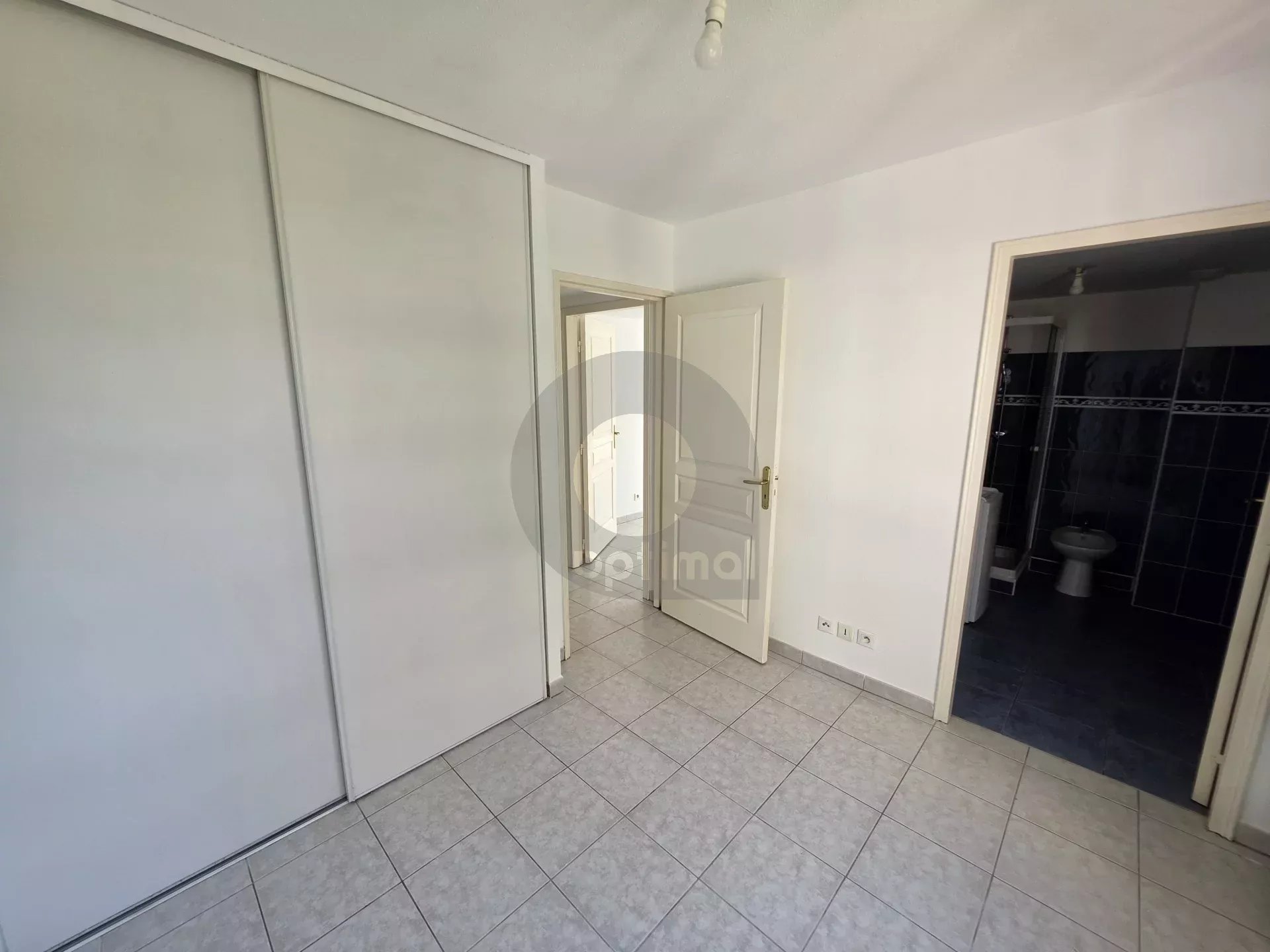 APPARTEMENT DEUX PIECES TERRASSE MENTON PROCHE CARNOLES