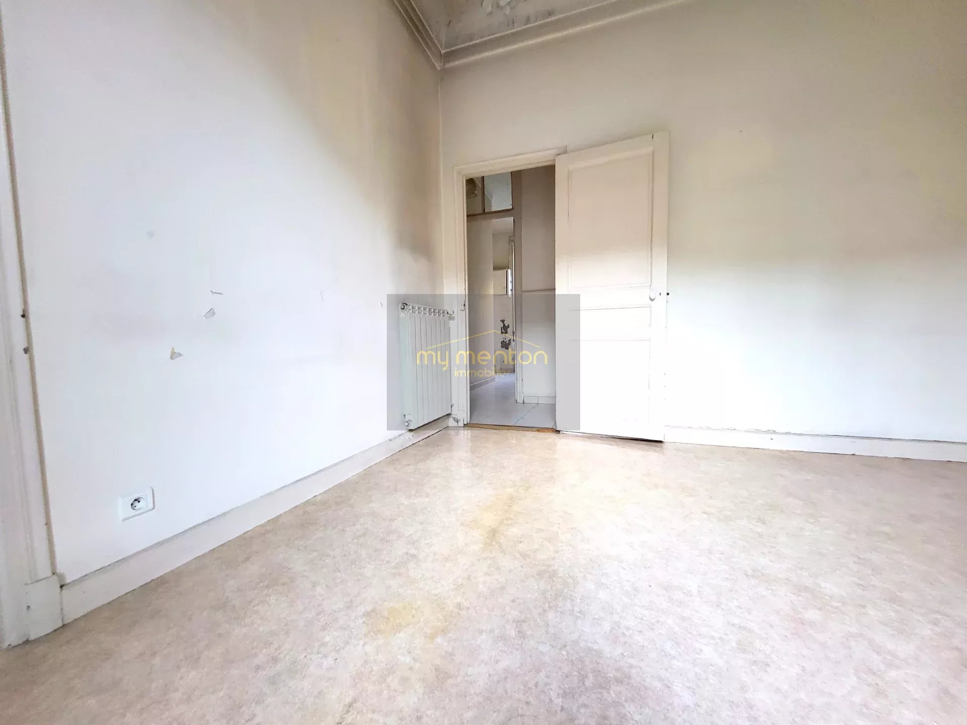 À vendre :  appartement 4 pièces à Menton idéal Famille ou Profession libérale