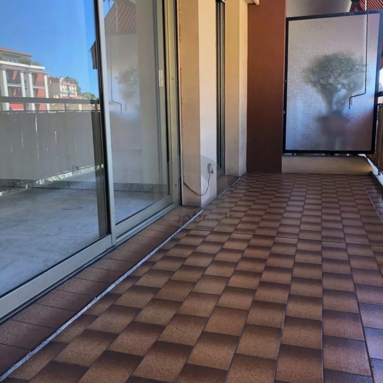 Appartement lumineux avec terrasse à Menton