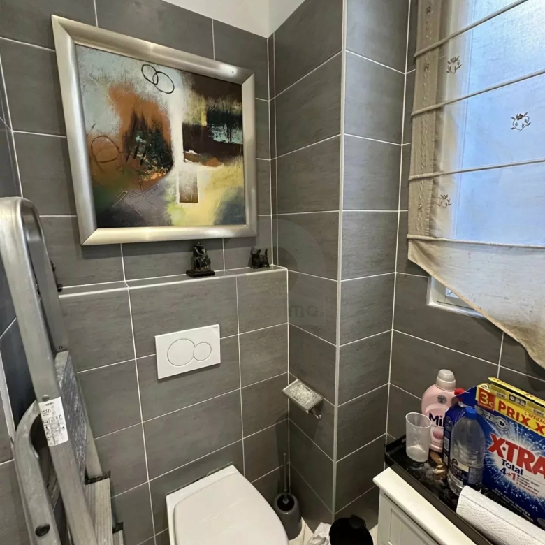 MENTON QUARTIER RIVIERA: VENTE DE LA NUE-PROPRIETE D’UN TRES BEL APPARTEMENT AVEC PARKING
