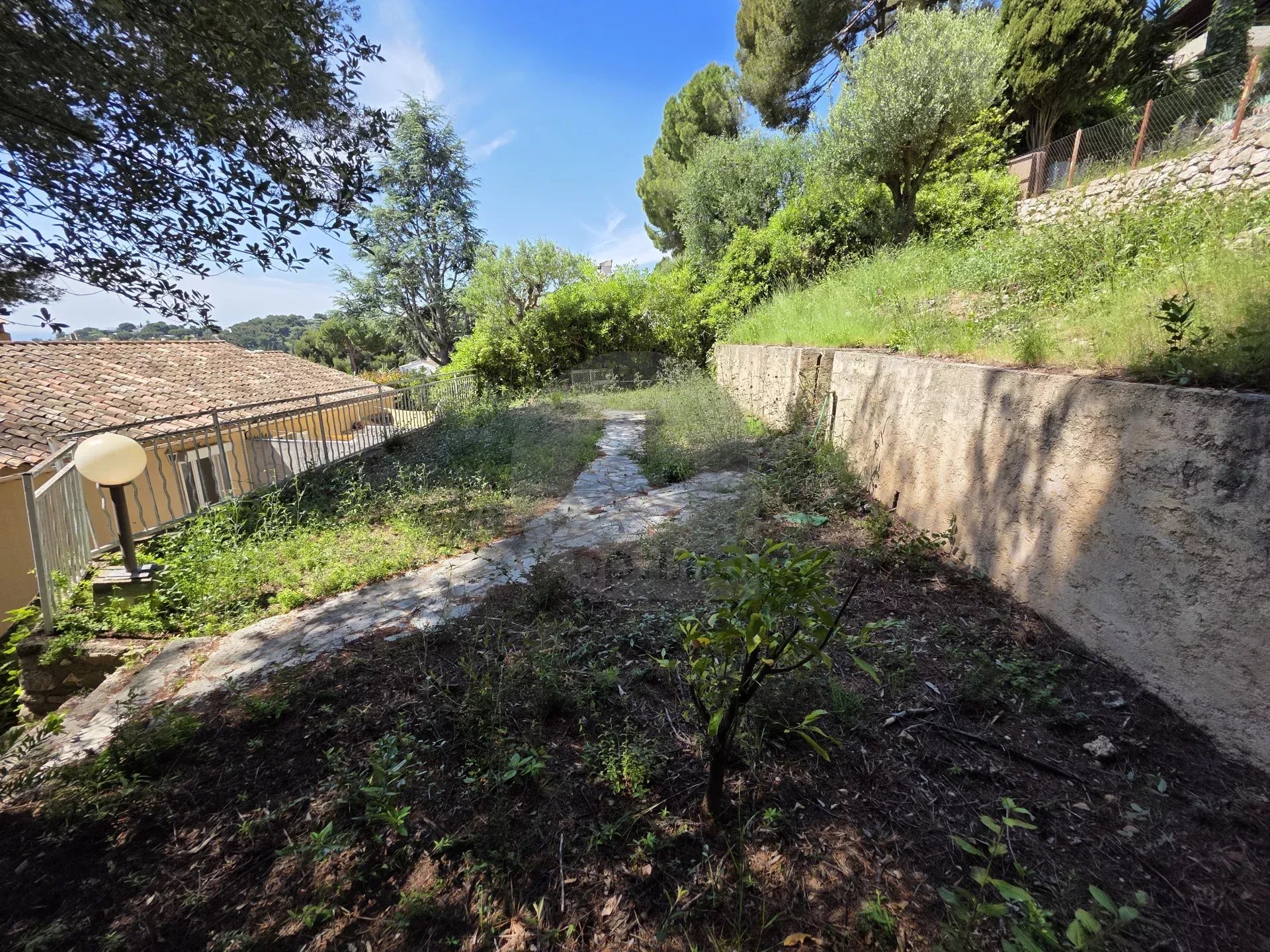 VILLA JUMELEE ROQUEBRUNE CAP MARTIN HAMEAU