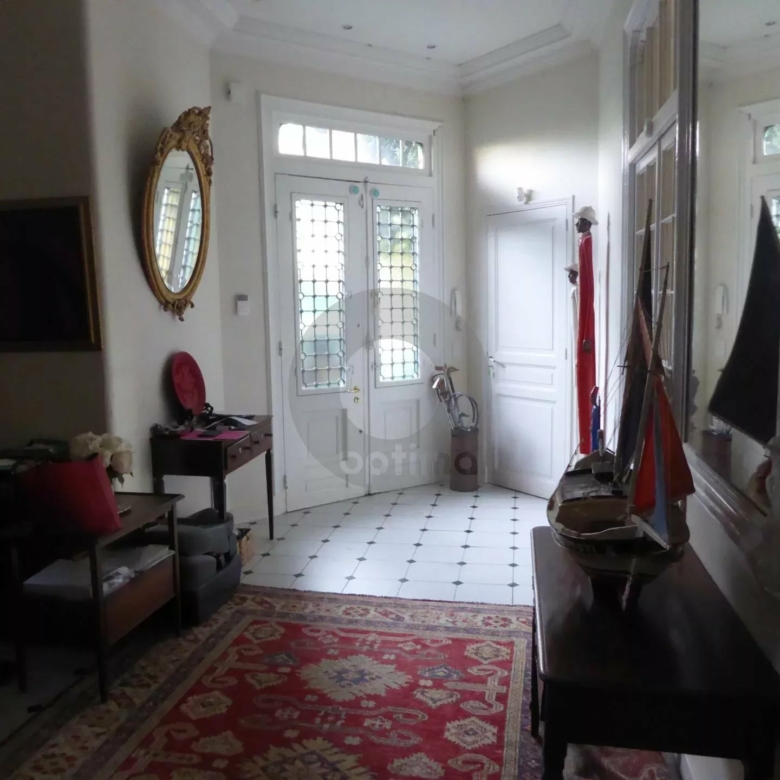 GRANDE VILLA ROQUEBRUNE CAP MARTIN PISCINE POOL HOUSE