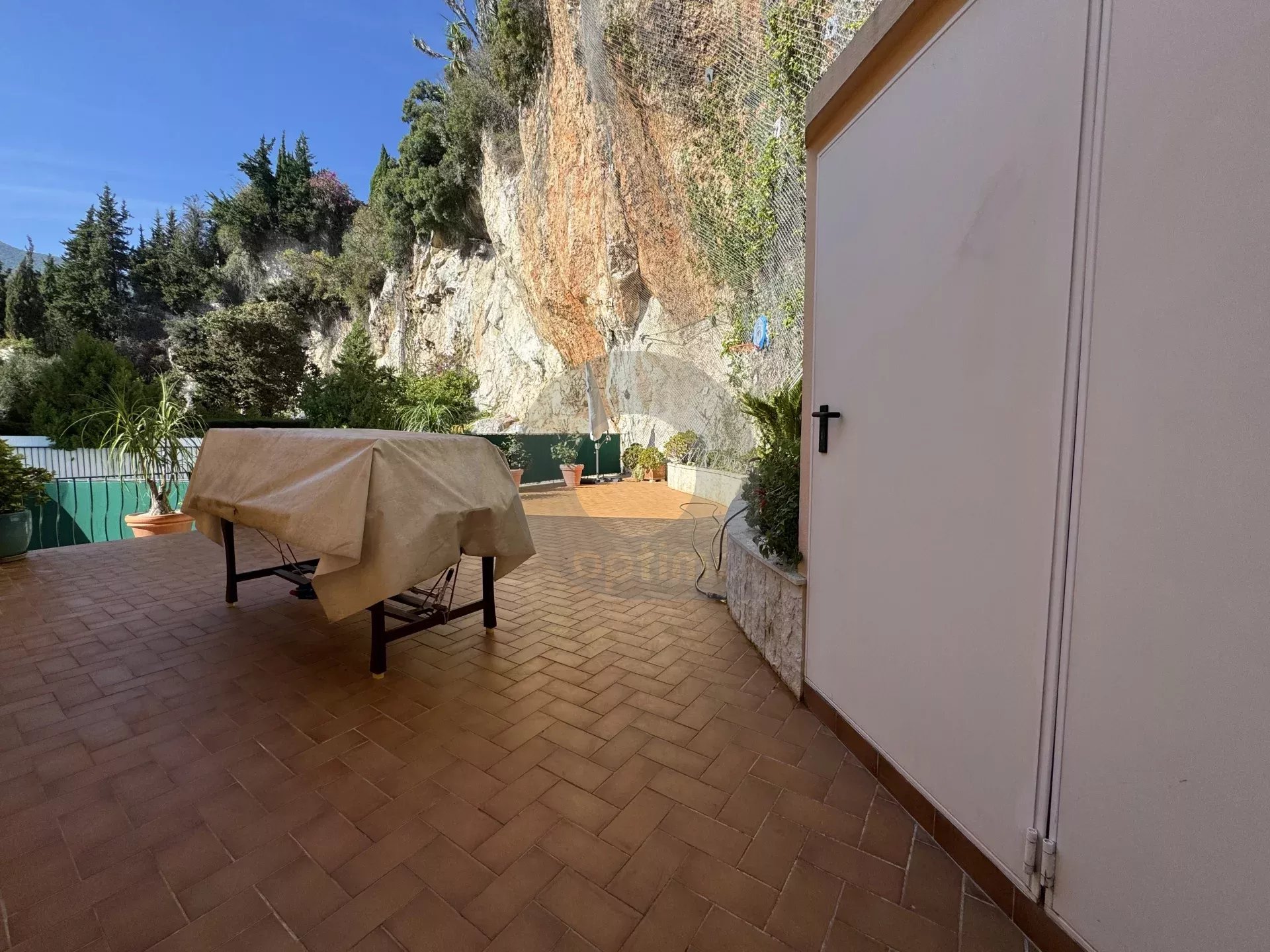 VILLA ROQUEBRUNE VUE MER EXCELLENT ÉTAT TERRASSE JARDIN GARAGE