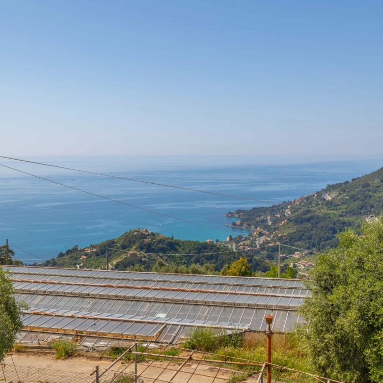 Charmante villa à San Lorenzo avec vue panoramique sur la mer et les montagnes