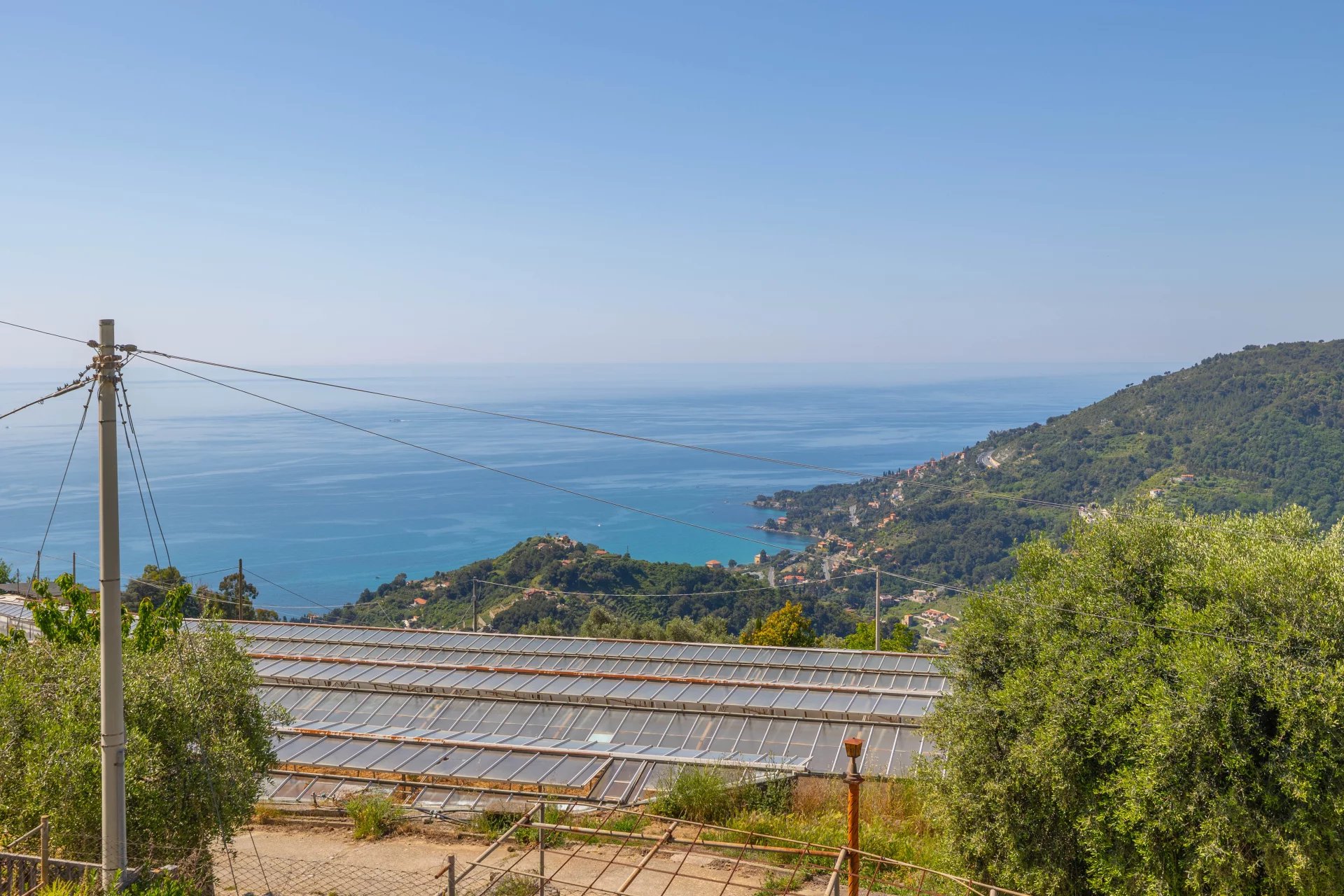 Charmante villa à San Lorenzo avec vue panoramique sur la mer et les montagnes