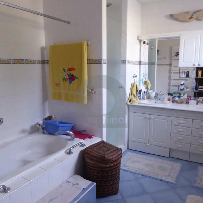GRANDE VILLA ROQUEBRUNE CAP MARTIN PISCINE POOL HOUSE