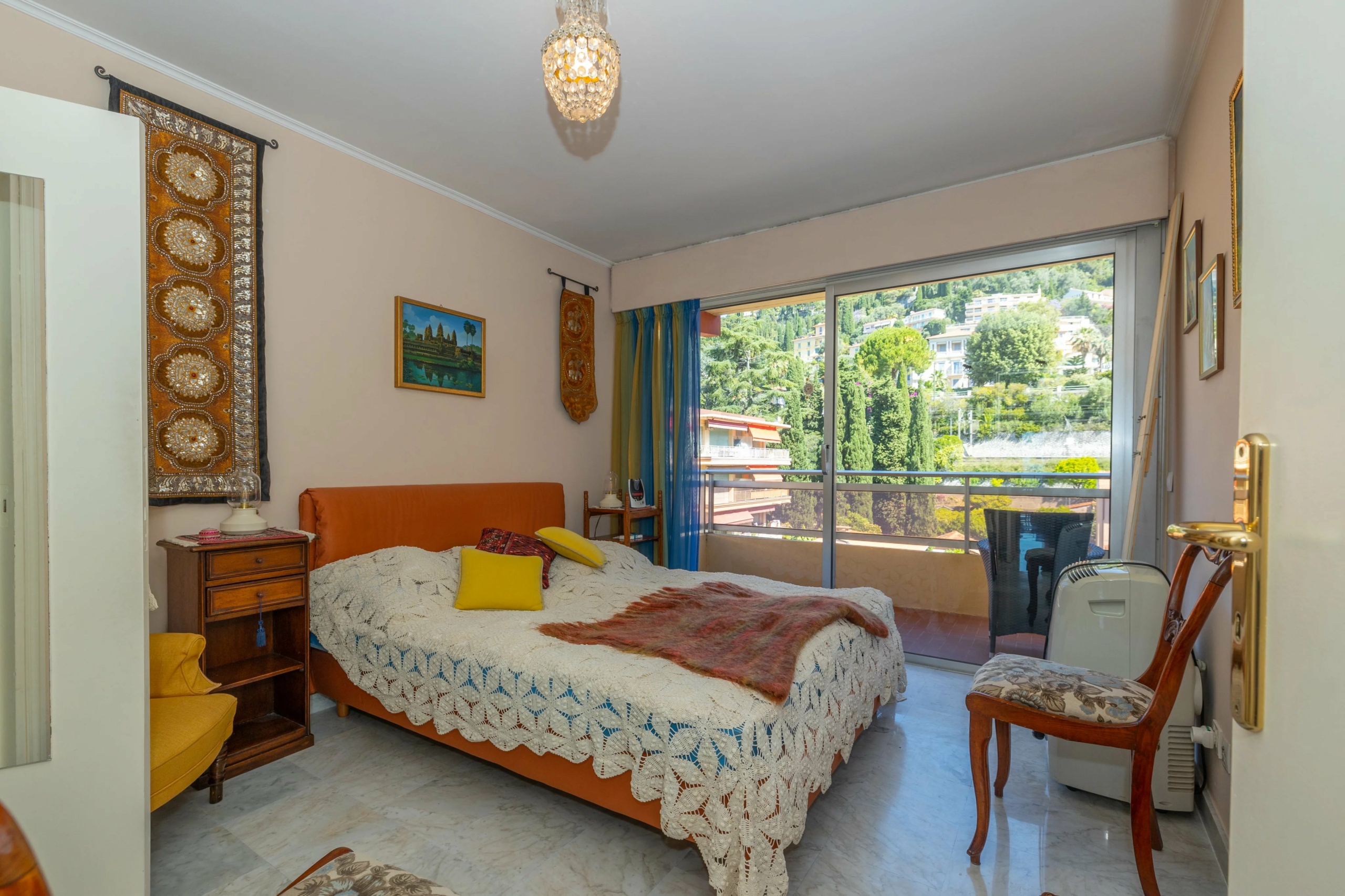 Menton Garavan appartement trois piéces front de mer vue panoramique mer, ports et Vieille-Ville
