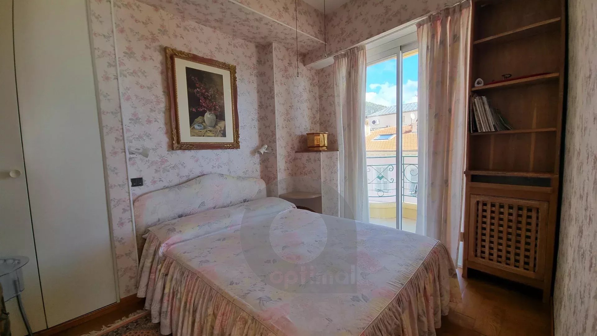 Menton – Bord et face mer,  appartement vue mer exceptionnelle.