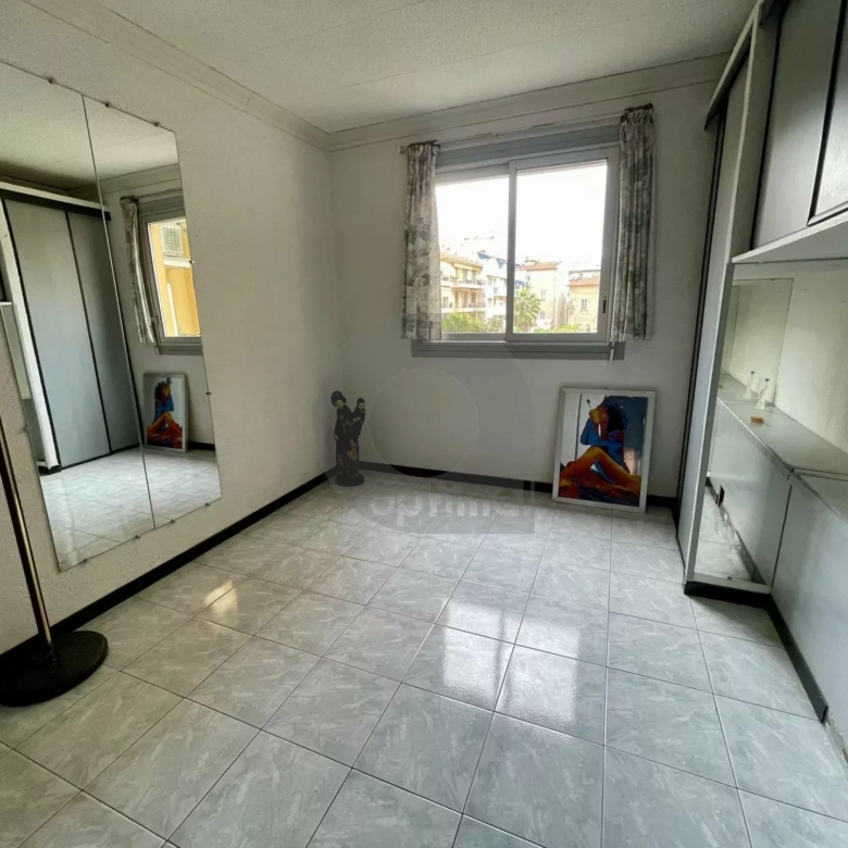 Menton centre 4/5P 80.08m² balcon loggia cave.