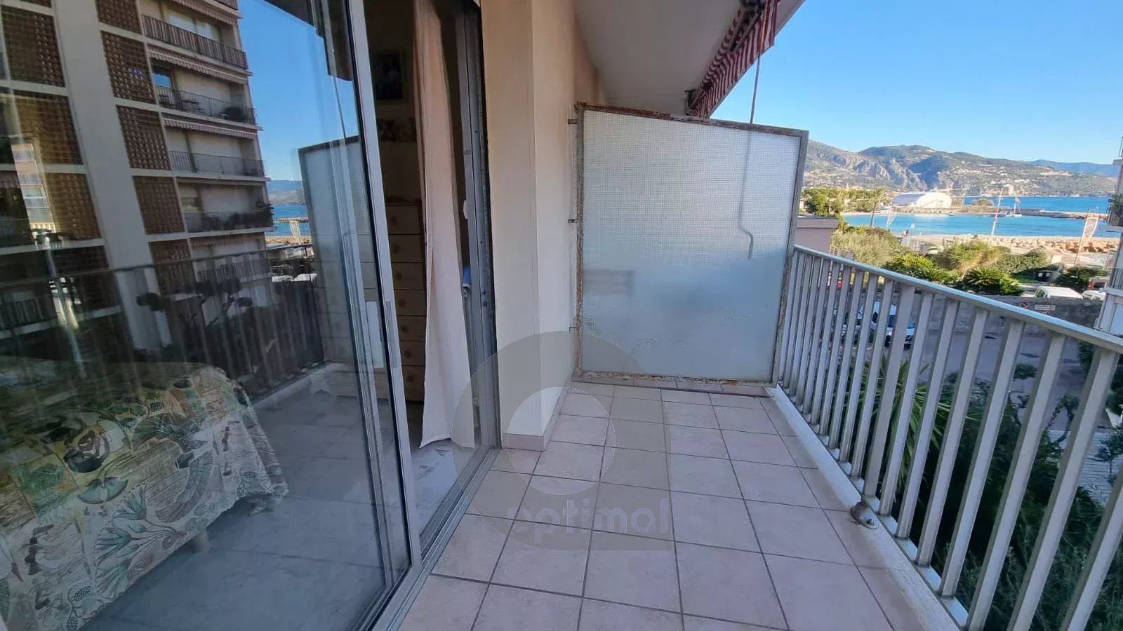 ROQUEBRUNE CAP MARTIN – RESIDENCE FRONT DE MER AVEC PISCINE