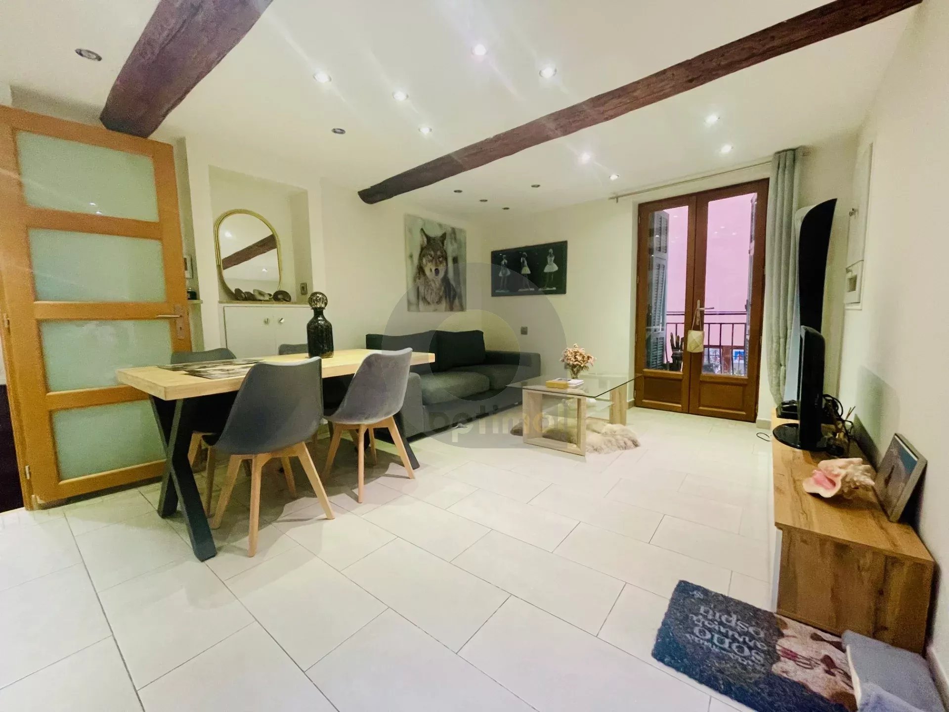 3 pièces en excellent état avec terrasse