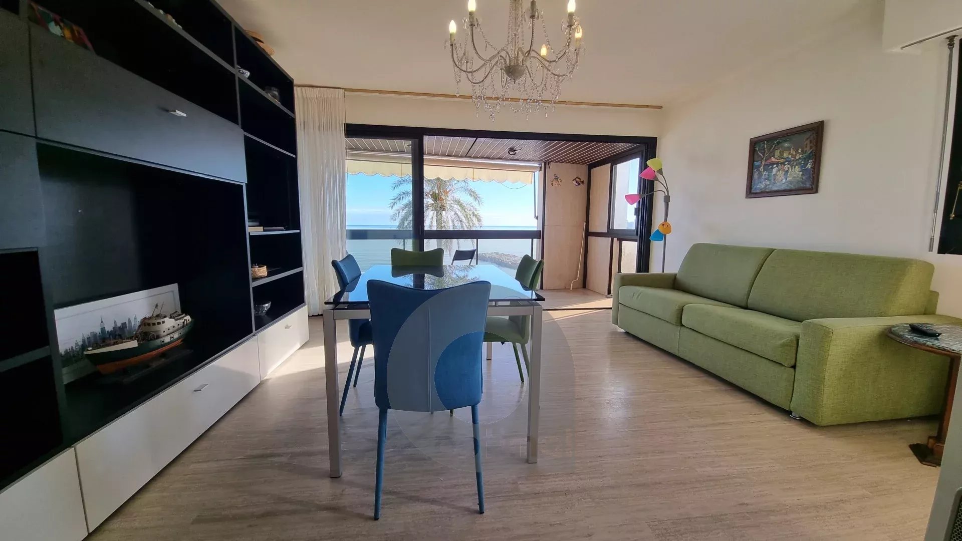 Roquebrune Cap Martin, étage élevé, terrasse, vue mer