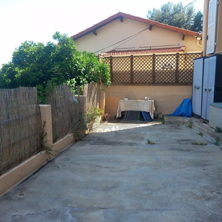 Beau 2 pièces avec grand jardin