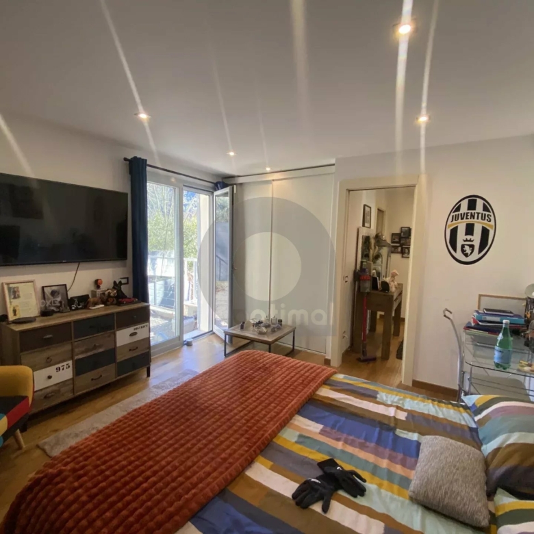 A VENDRE – BELLE MAISON AU CALME CADRE VERDOYANT