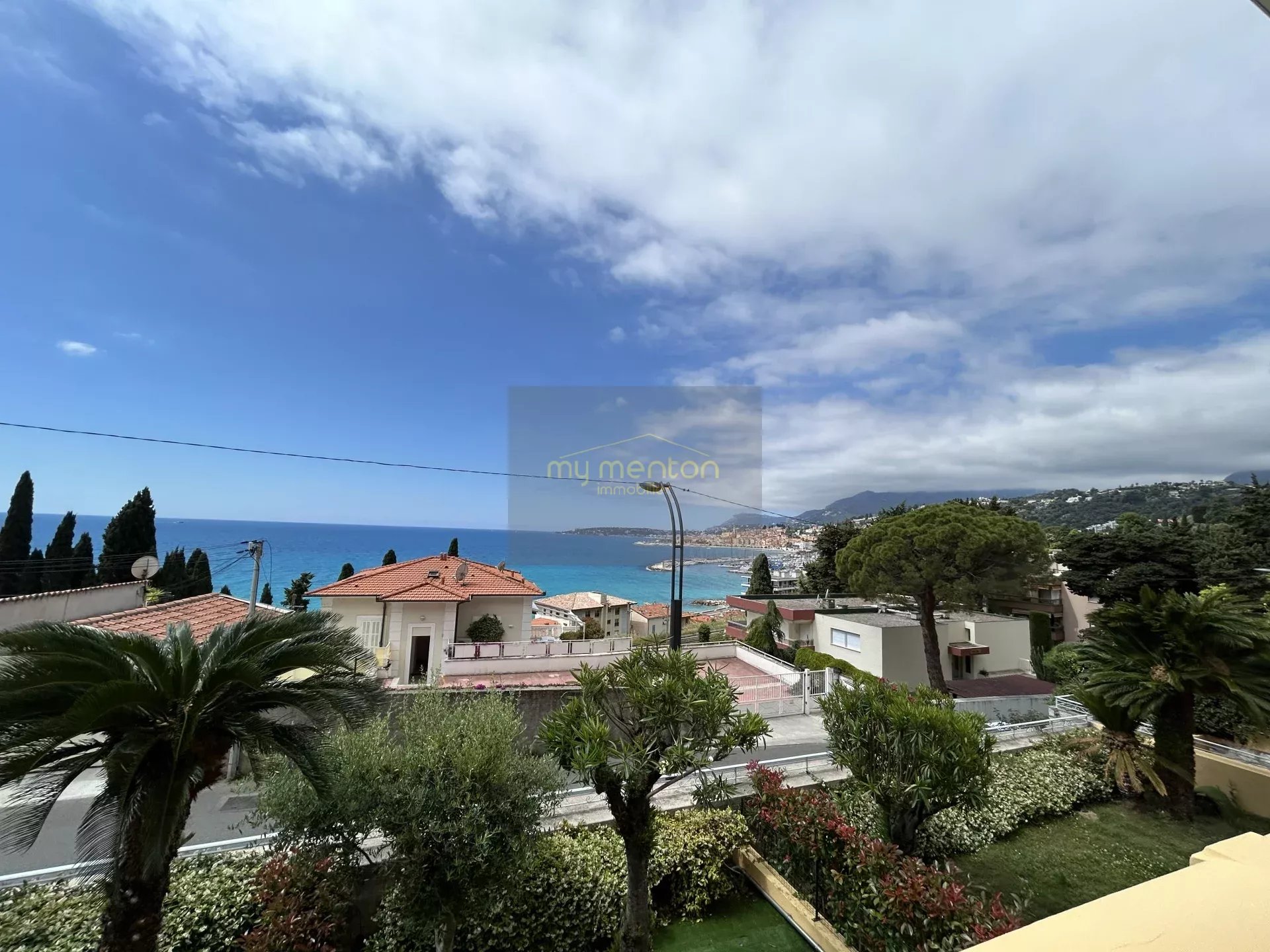 Menton Garavan – Luxueux 3 pièces avec vastes terrasses, vue mer panoramique