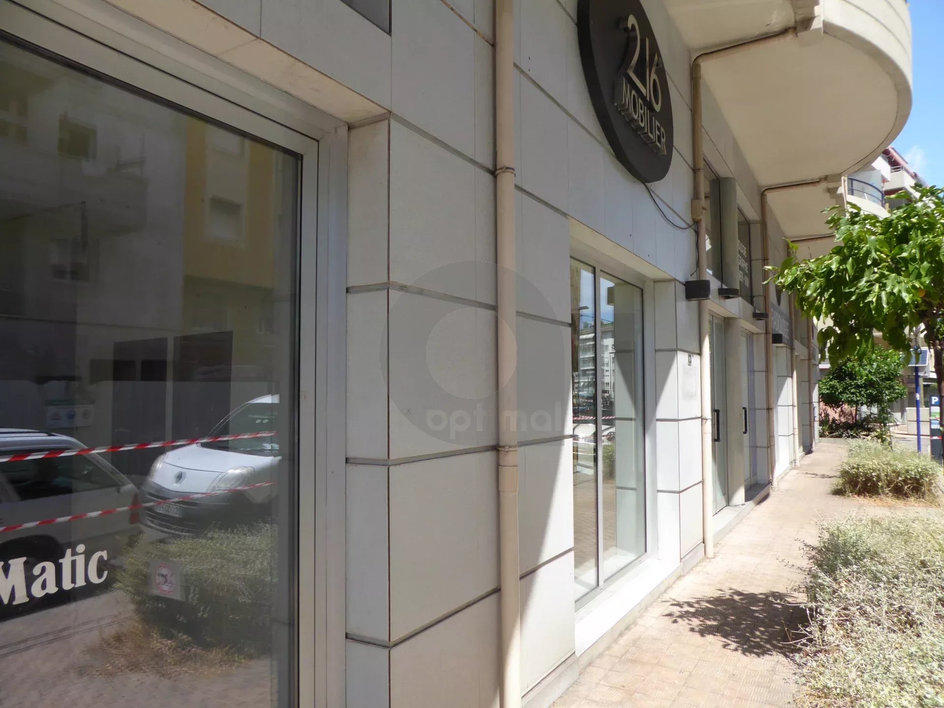 MENTON EXCLUSIVITE LOCAUX PROFESSIONNELS 212 M2
