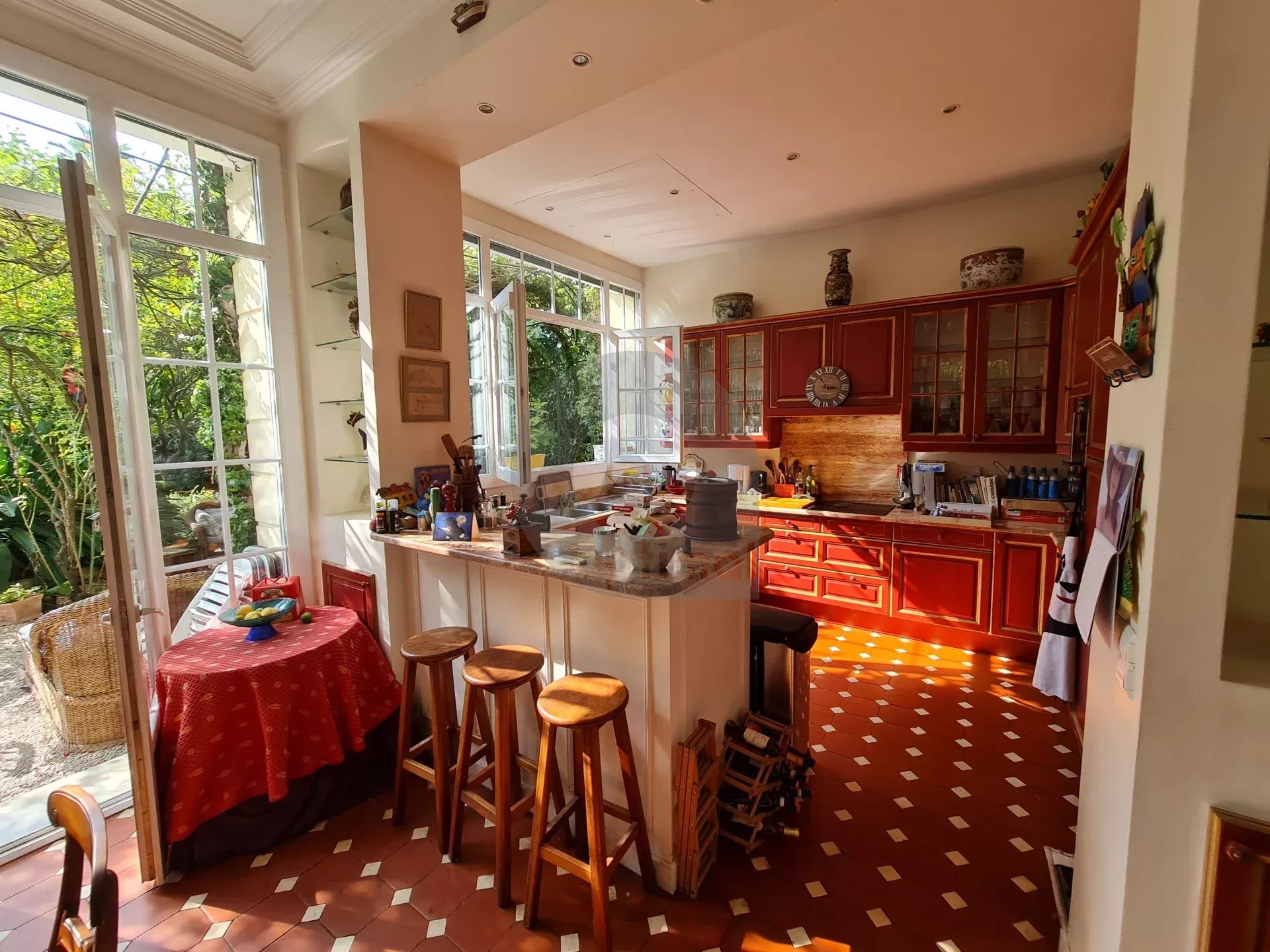 GRANDE VILLA ROQUEBRUNE CAP MARTIN PISCINE POOL HOUSE