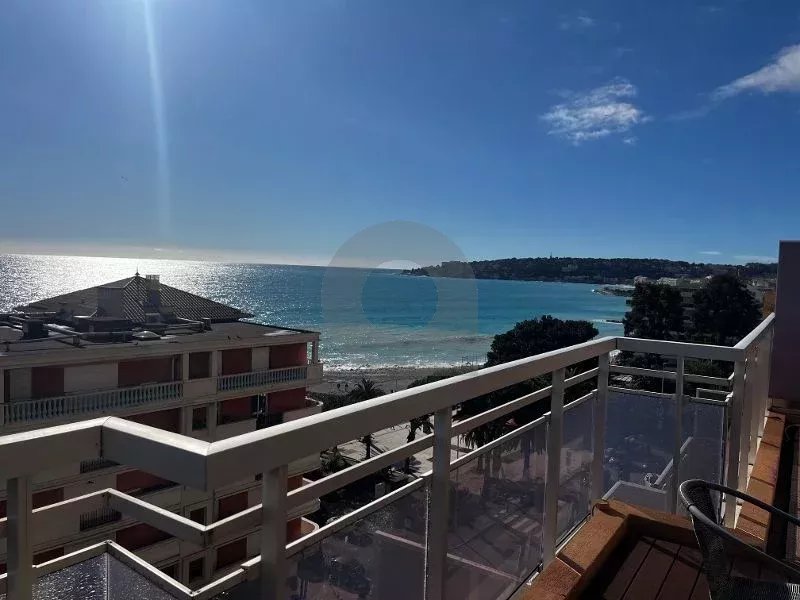 RARE – DERNIER ETAGE