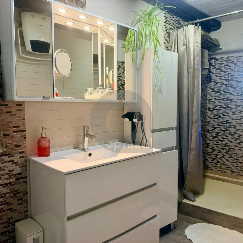 MAISON 4 PIECES 71m2 GORBIO TERRASSE VUE MER