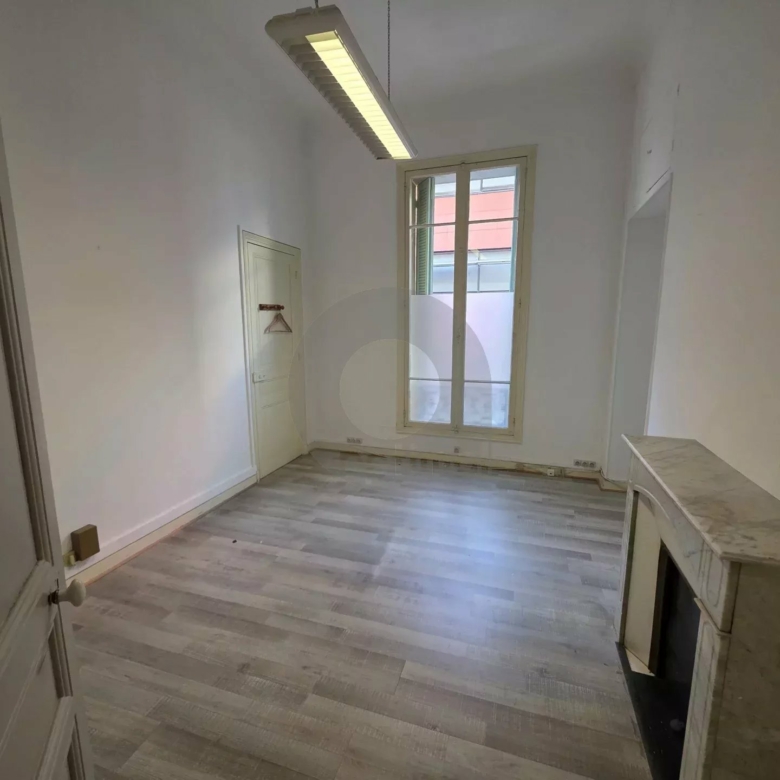 APPARTEMENT PROFESSION LIBERALE MENTON CENTRE VILLE