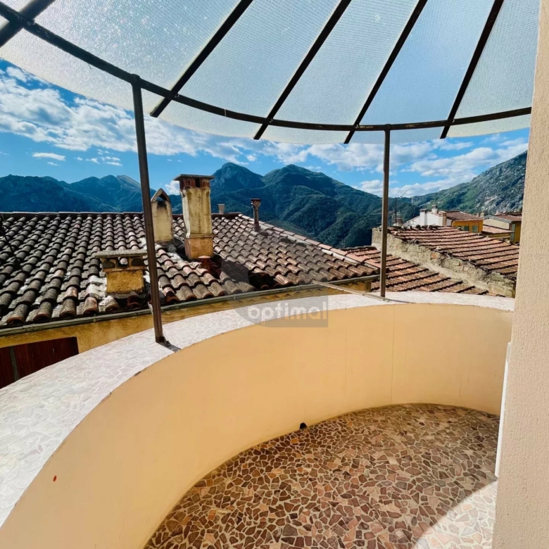 3 pièces en excellent état avec terrasse