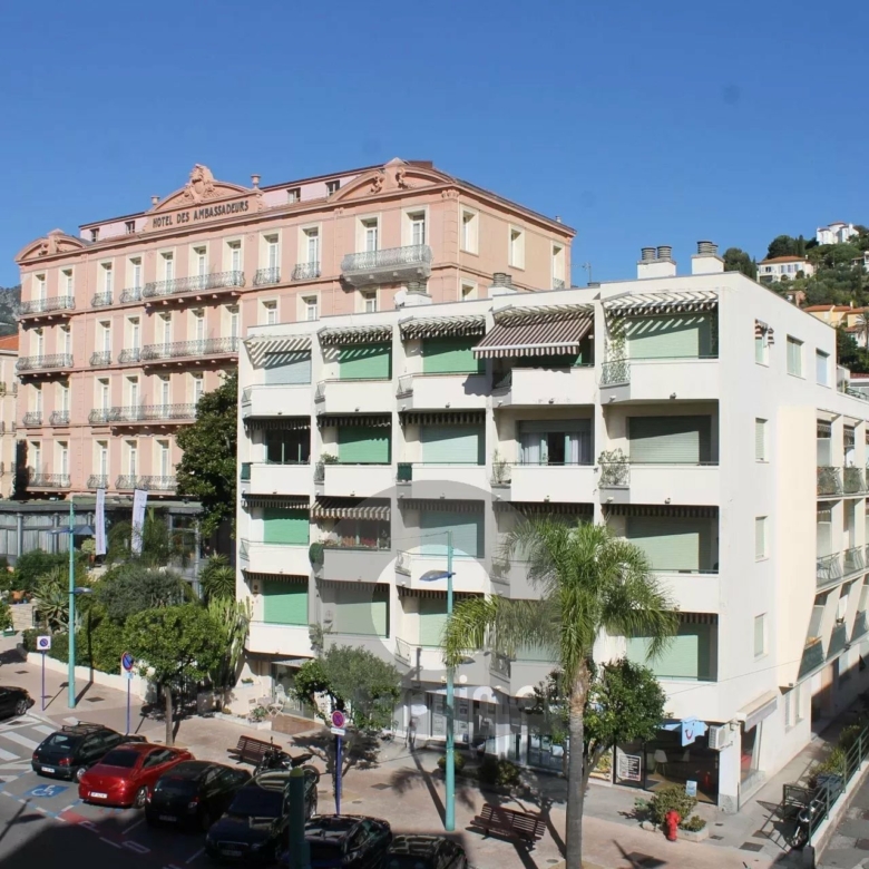 plein centre ville de Menton appartement 3 pièces