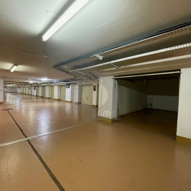 RCM PLATEAU DU CAP : A LOUER STUDIO MEUBLE – TERRASSE – GARAGE – CAVE