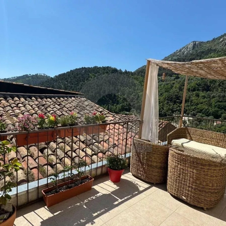 MAISON DE VILLAGE 90M2 4P TERRASSE GORBIO