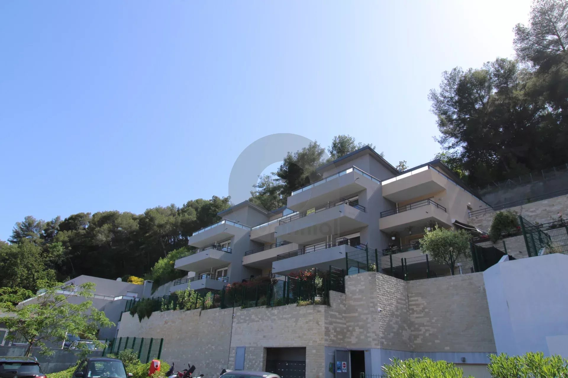 A LOUER : RCM – 2P TERRASSE VUE MER PARKING
