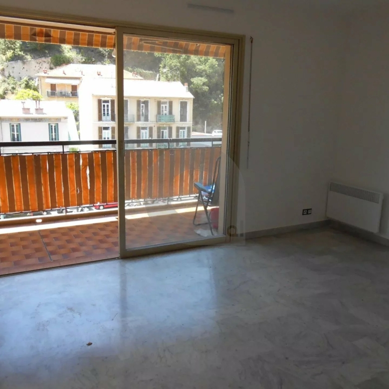 Appartement lumineux avec terrasse à Menton