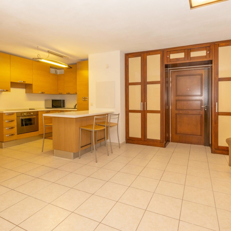 Appartement 3 pièces avec grande terrasse à Menton