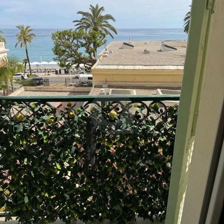 Appartement d’exception – Centre de Menton / Front de Mer
