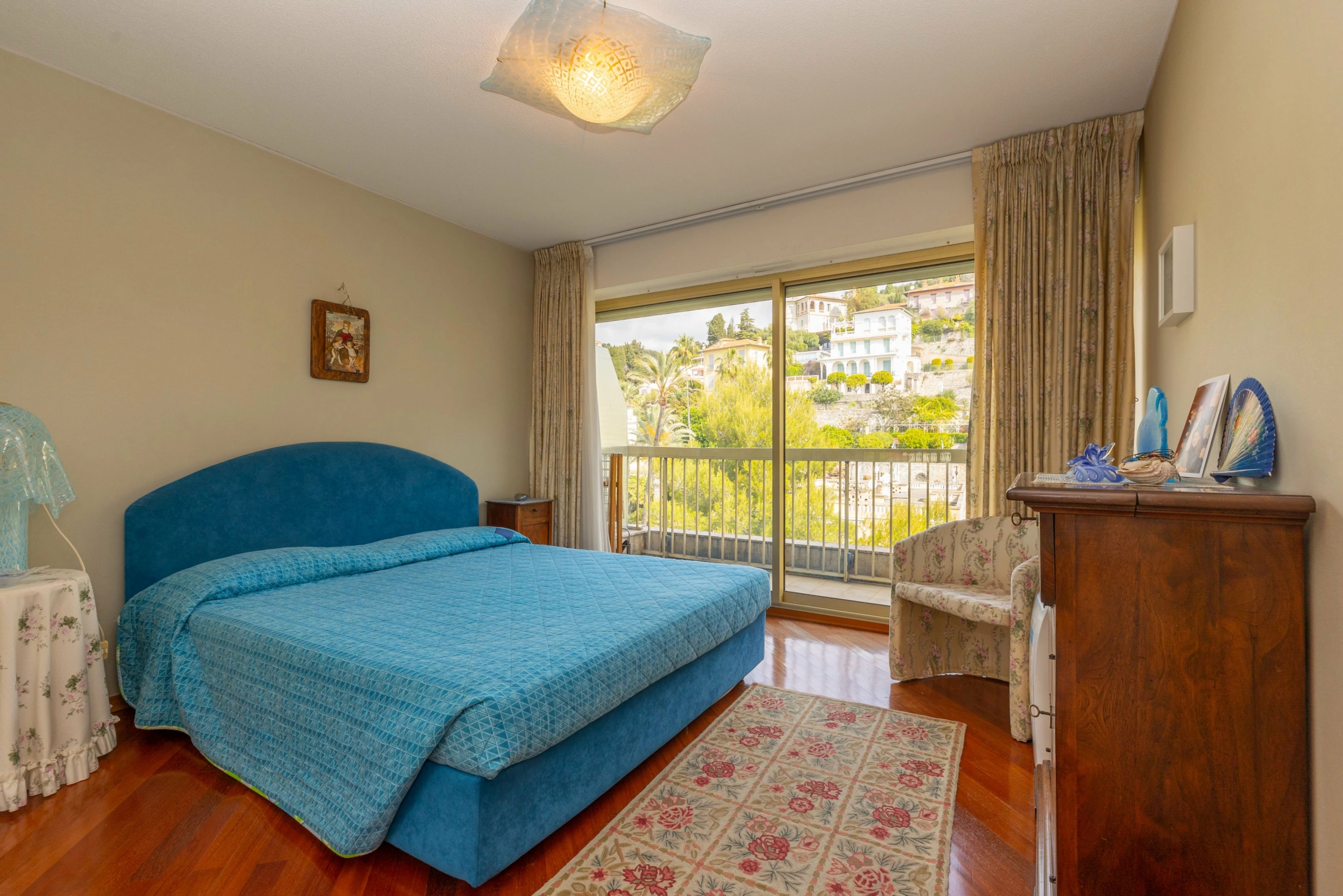 MENTON GARAVAN – APPARTEMENT 3 PIECES BORD DE MER, VUE MER